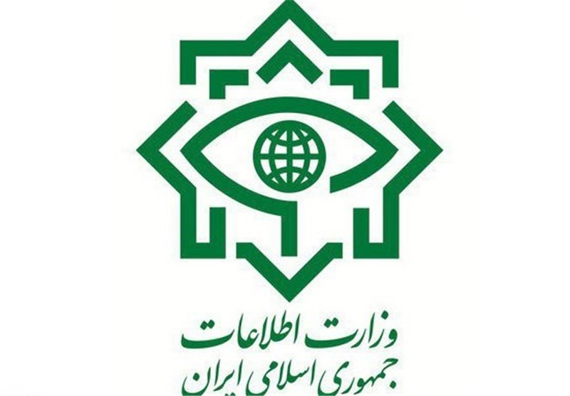 دستگیری عناصر فراری داعش در غرب کشور دستگیری عناصر فراری داعش در غرب کشور