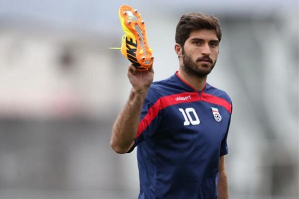 یک پرسپولیسی به یکی از بهترین لیگهای اروپا میرود یک پرسپولیسی به یکی از بهترین لیگهای اروپا میرود