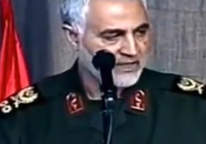 پاسخ قاسم سلیمانی به فردی که ایران را با ترکیه مقایسه کرده بود + فیلم پاسخ قاسم سلیمانی به فردی که ایران را با ترکیه مقایسه کرده بود + فیلم