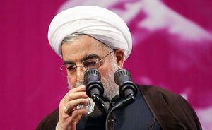 یک روزنامه علت بیماری حنجره حسن روحانی را افشا کرد! یک روزنامه علت بیماری حنجره حسن روحانی را افشا کرد!