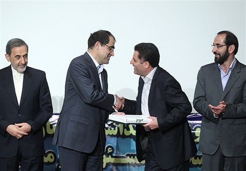 فامیل «رئیس جمهور» از مسئولیت خود کنار گذاشته شد فامیل «رئیس جمهور» از مسئولیت خود کنار گذاشته شد