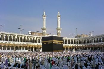 جزئیات حمله تکفیری ها به یک روحانی ایرانی در مکه جزئیات حمله تکفیری ها به یک روحانی ایرانی در مکه