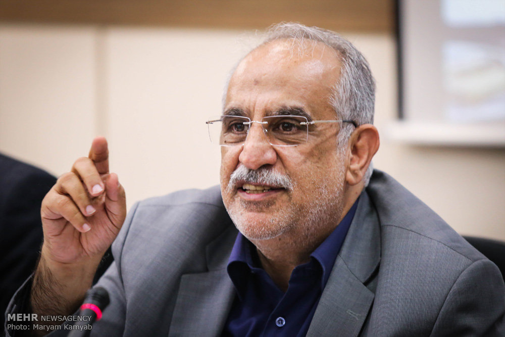 سئوال یک نماینده از کرباسیان درباره واردات چای قاچاق سئوال یک نماینده از کرباسیان درباره واردات چای قاچاق
