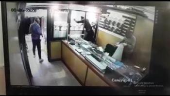 حمله سارقان مسلح به یک طلافروشی در خراسان رضوی