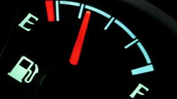 رانندگی با مقدار سوخت کم چه آسیبی می‌تواند به خودرو بزند؟
