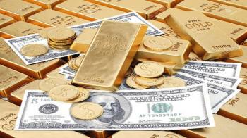 تداوم افزایش نرخ دلار/ قیمت جهانی طلا صعودی شد