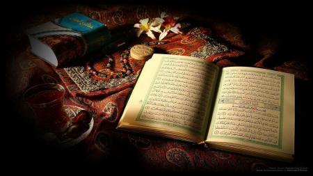از نظر قرآن چه چیزی چراغ راه آیندگان  است ؟