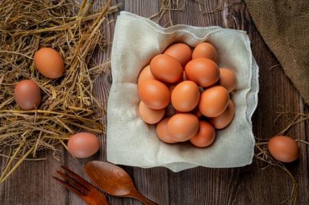 عوارض خوردن روزانه بیش از یک تخم مرغ