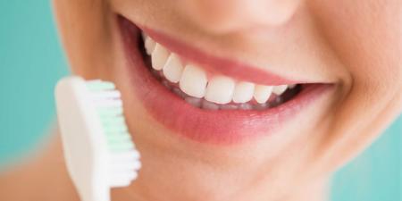روش‌های ساده خانگی برای سفید کردن دندان