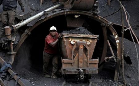 بازگشت نظام سوختی جهان به زغال‌سنگ؟ | جهان در انتظار صف‌آرایی دوباره کارگران معدن و تخریب شدیدتر محیط زیست