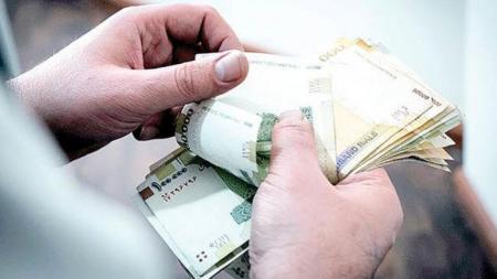 بازنشستگان منتظر مناسب‌سازی حقوق‌ها باشند