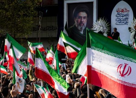  کارگر و بازنشسته؛ دیده‌بانانِ غیرت در «جنگِ اراده‌ها» / میثاقِ نان و امان در سال ۱۴۰۵