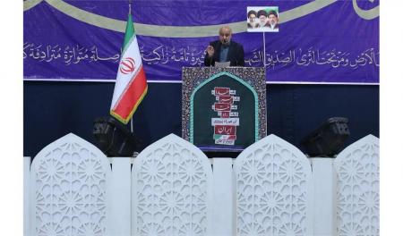کلید تحقق اقتصاد مقاومتی پرهیز از تجمل‌گرایی و اسراف است / وزیر کار نحوه دریافت بیمه بیکاری را تشریح کرد