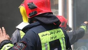 آتش‌نشانان مانع خودکشی زن اهوازی شدند