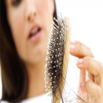 راهکار درمان نازکی و ریزش مو در خانم ها