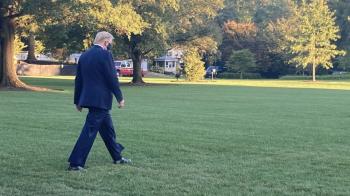 رئیس جمهور آمریکا به کرونا مبتلا شد/ ترامپ به بیمارستان منتقل شد