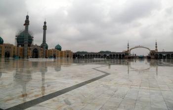 حال و هوای بارانی «مسجد جمکران»/ عکس