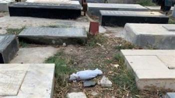 کشف جسد کودک فوت‌شده در قبرستان گناوه!