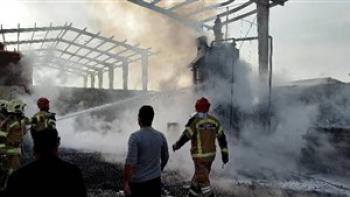 کارخانه نگهداری مواد نفتی در آتش سوخت