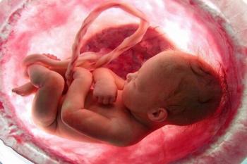 اطلاع از سلامت جنین، حق مادر است/ از ابتدا هم "اجبار" در کار نبود