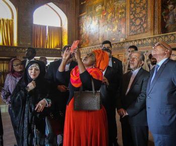 پوشش همسر رئیس‌جمهور آفریقای جنوبی در بازدید از اصفهان/تصاویر