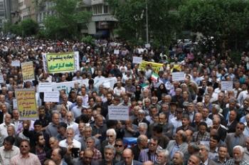 قطعنامه راهپیمایی روز جهانی کارگر ۹۵ قرائت شد