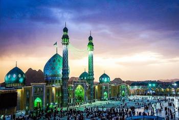 زائرانی از ۵۲ کشور جهان در مسجد جمکران