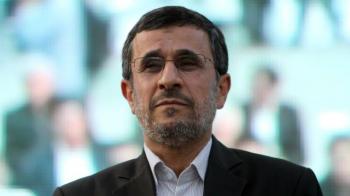 چه کسانی به افطاری احمدی نژاد رفتند؟