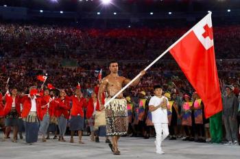 پیشنهاد ازدواج دختران برزیلی به پرچمدار برهنه در المپیک! + عکس