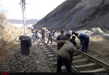 کارگران خطوط راه‌آهن زاگرس تجمع کردند