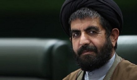 چطور مسؤولان بانک مرکزی متوجه شعبه زدن مؤسسه ثامنالحجج روبروی بانک مرکزی نشدند؟! چطور مسؤولان بانک مرکزی متوجه شعبه زدن مؤسسه ثامنالحجج روبروی بانک مرکزی نشدند؟!