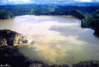مرگبار ترین دریاچه جهان که در یک روز جان 1800 نفر را گرفت + تصاویر