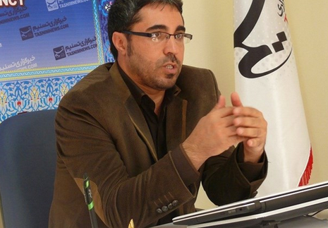 پرداخت حقوق کارگران شهرداری مهمتر از تیمداری است پرداخت حقوق کارگران شهرداری مهمتر از تیمداری است