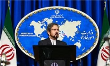 پرچم سفارتخانه ها و سرکنسولگریهای ایران در خارج از کشور امروز نیمه افراشته می شوند