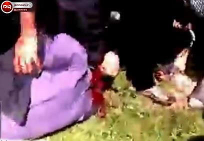 پسر جوان بی رحمی که مادر و خواهر خود را عین داعشی ها سر برید + عکس پسر جوان بی رحمی که مادر و خواهر خود را عین داعشی ها سر برید + عکس