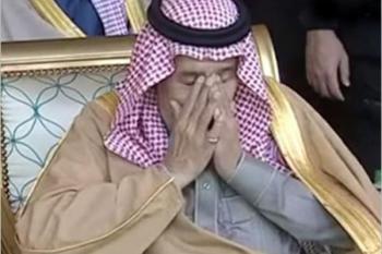 عربستان در عرض دو دقیقه به دست ایران می افتد/ شاه سعودی با لباس زنانه فرار می کند