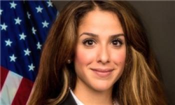 کارمند زن ایرانی  وزارت خارجه آمریکا از کار برکنار شد