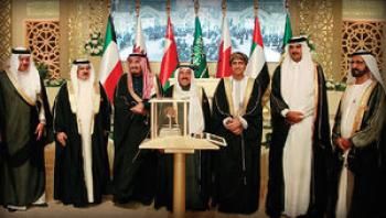 خارج شدن قطر و عمان از شورای همکاری خلیج فارس به نفع ایران