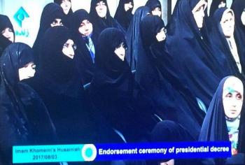  حضور دختران امام خمینی (ره) در کنار همسر روحانی+عکس