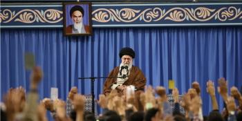 رهبر انقلاب: شکست دادن آمریکا معجزه انقلاب اسلامی است