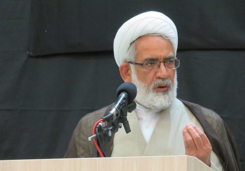 برخی مسئولان در قاچاق سهیم هستند برخی مسئولان در قاچاق سهیم هستند