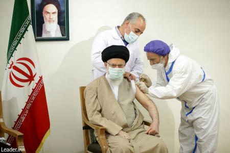 رهبر معظم انقلاب دُز اول واکسن کوو ایران برکت را دریافت کردند؛ مایل نبودم از واکسن غیر ایرانی استفاده کنم