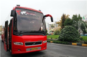 اتوبوس ژاپنیها در تهران خراب شد اتوبوس ژاپنیها در تهران خراب شد