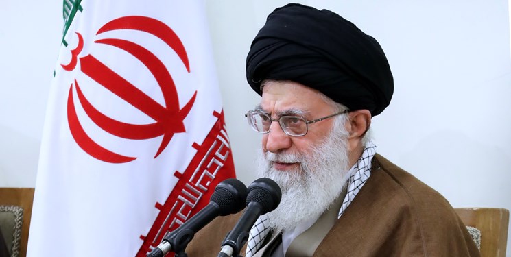 بخش مهمی از گرفتاریهای ما بر اثر نپرداختن به حقیقتِ هشداردهنده «نماز» است بخش مهمی از گرفتاریهای ما بر اثر نپرداختن به حقیقتِ هشداردهنده «نماز» است