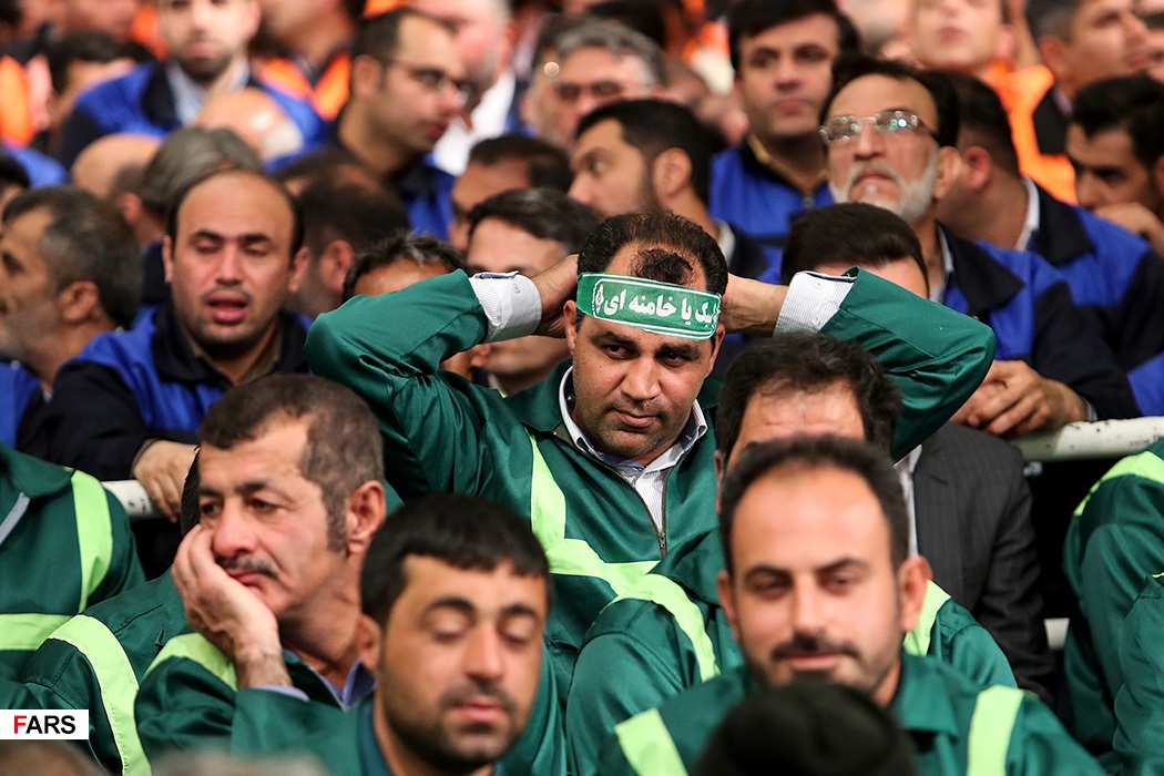 عکس/دیدار کارگران با رهبر معظم انقلاب اسلامی عکس/دیدار کارگران با رهبر معظم انقلاب اسلامی
