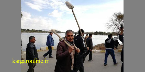 خبری ناخوشایند از واگذاری بیمه بی کاری کارگران به بخش خصوصی اعلام شد خبری ناخوشایند از واگذاری بیمه بی کاری کارگران به بخش خصوصی اعلام شد