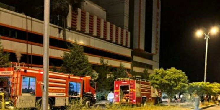 آتش‌سوزی واحد تولید دارو در منطقه صنعتی دماوند/ ۷ کارگر را مصدوم شدند