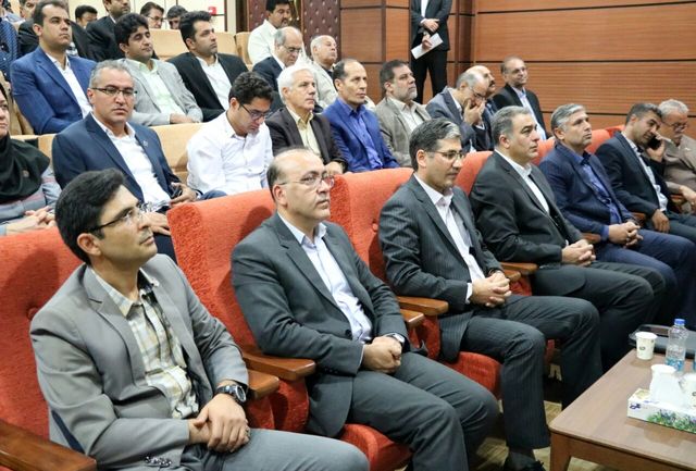 همایش مشترک روسای هیاتها و انجمنهای ورزشی کارگران برگزار شد همایش مشترک روسای هیاتها و انجمنهای ورزشی کارگران برگزار شد