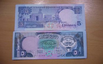  سرایت گرانی دلار به دینار / دینار ۴۵ هزار تومانی کویت رکورد زد