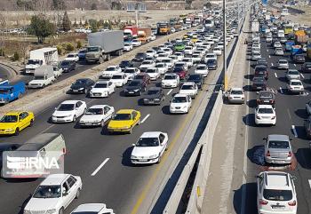 ترافیک سنگین در محور چالوس و فیروزکوه با وجود محدودیت‌های کرونا